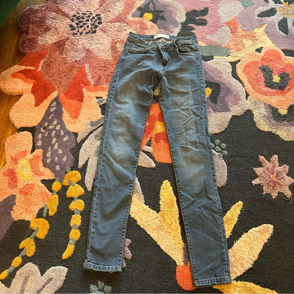 Zara midrise skinny jeans size 2
